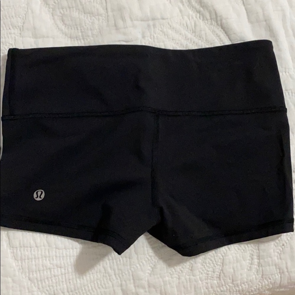 Lululemon women’s spandex short